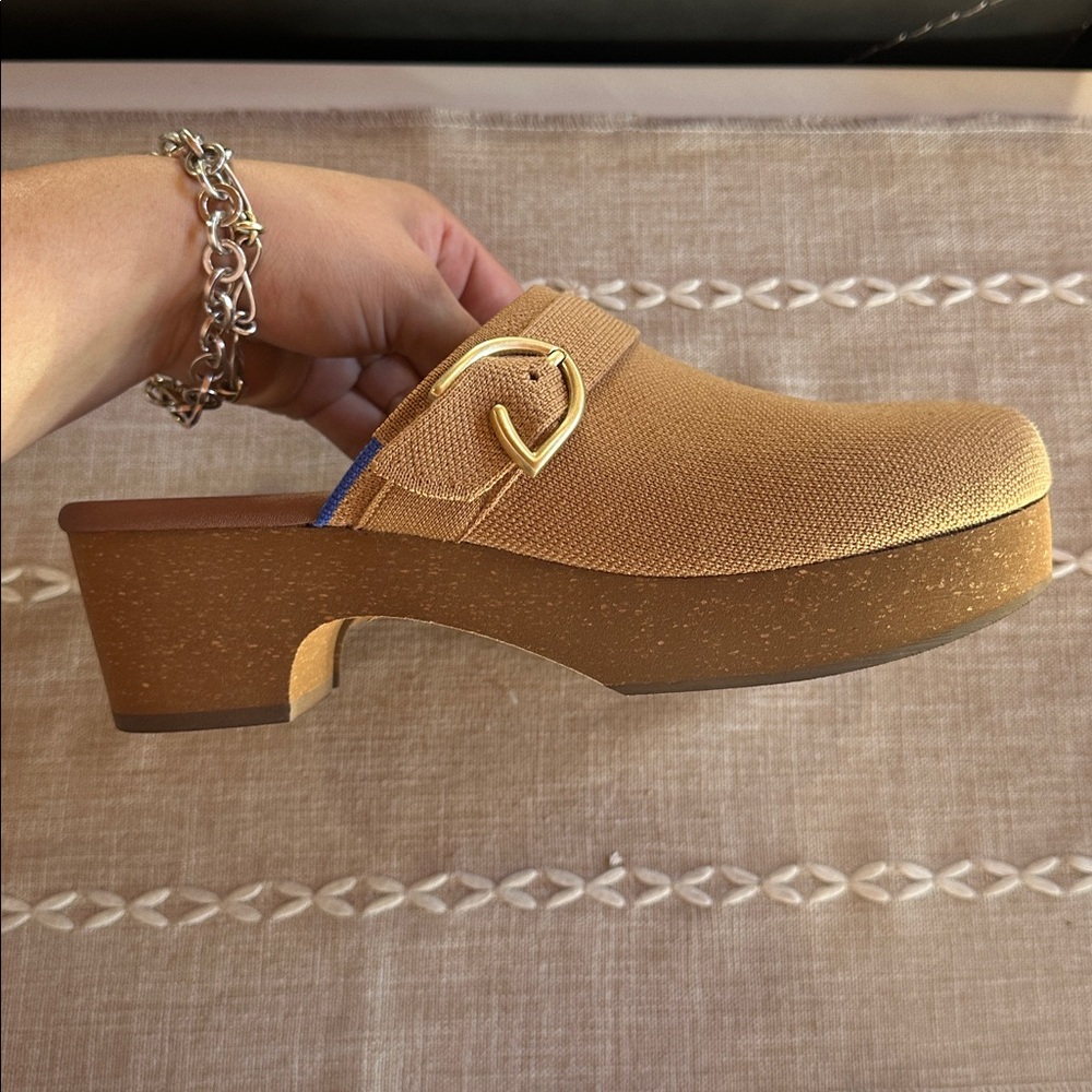 Rothy's The Classic Clog in Butternut Size 10 BRAND NEW PRICE FIRM - Picture 3 of 5